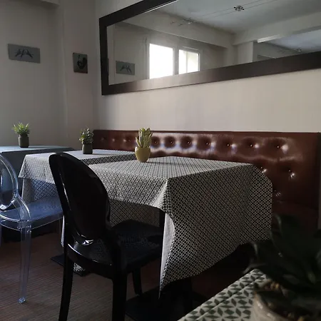 Hotel The Originals Boutique, D'angleterre, Le Havre, Centre,