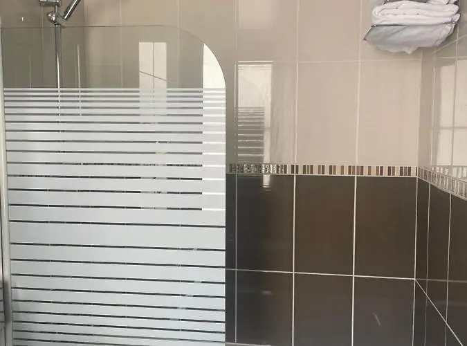 The Originals Boutique, D'angleterre, Le Havre, Centre, ホテル 3*